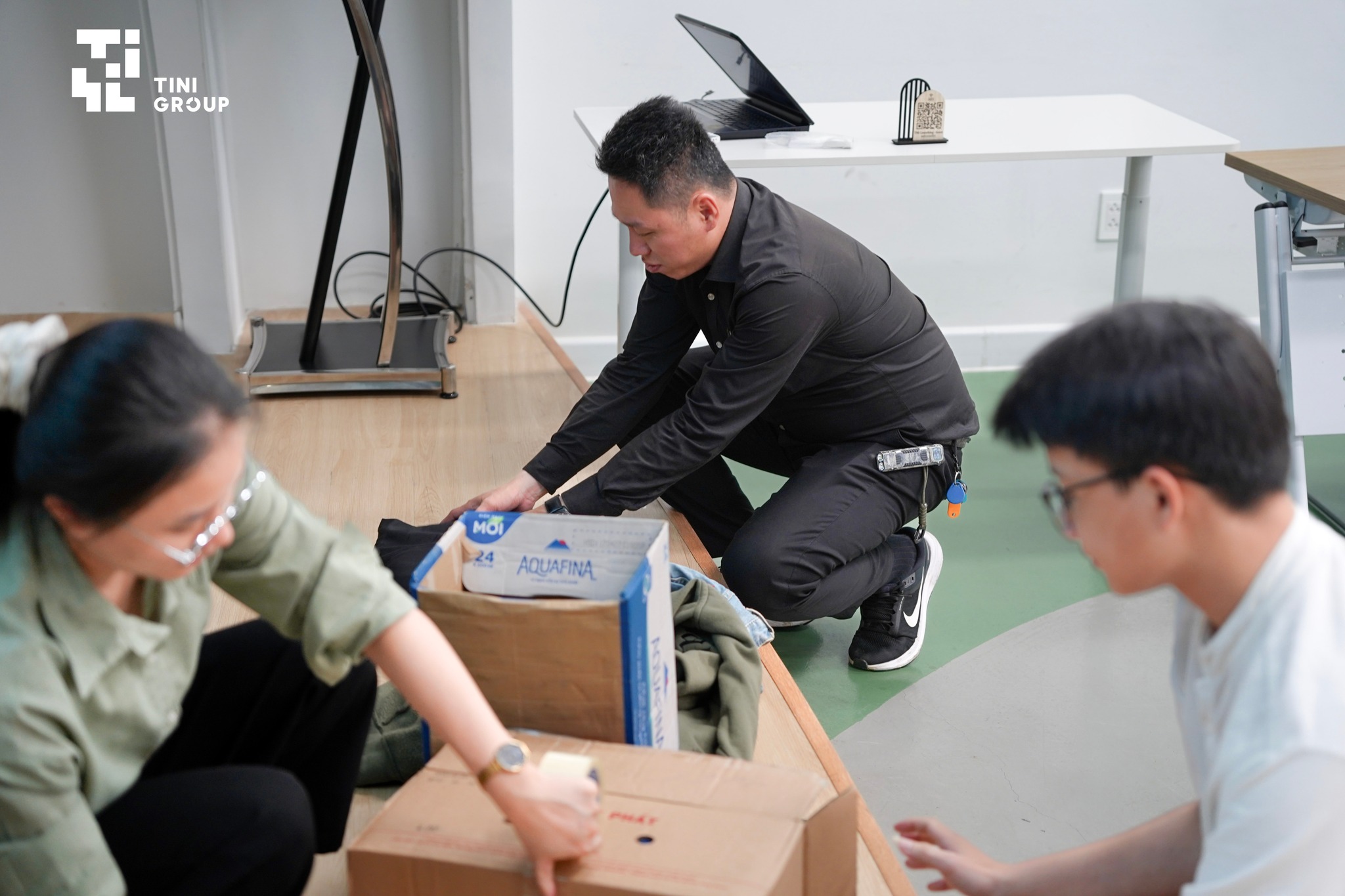 TINI CHUNG TAY – GỬI YÊU THƯƠNG VỀ MIỀN BẮC