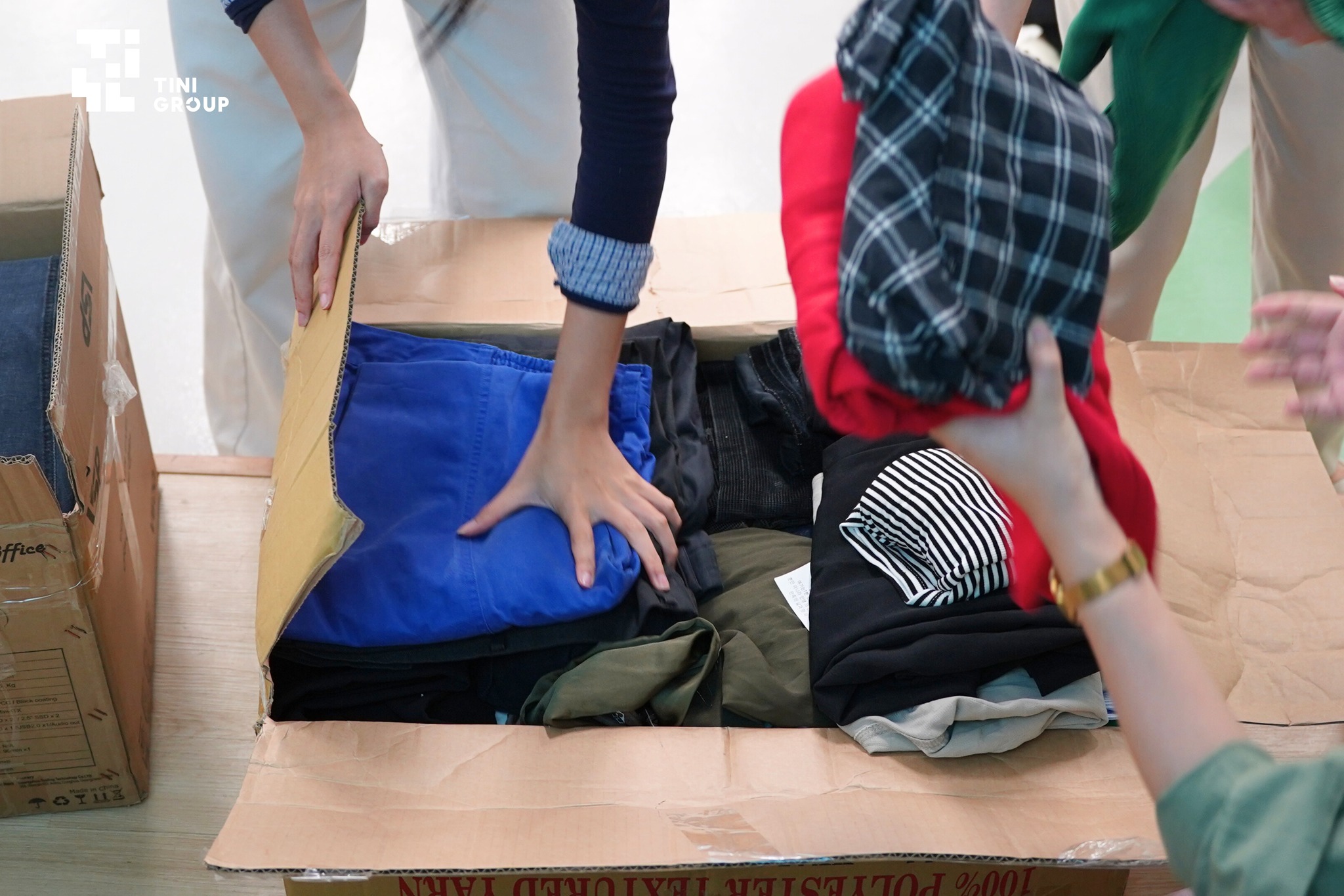 TINI-CHUNG-TAY-GUI-YEU-THUONG-VE-MIEN-BAC-3